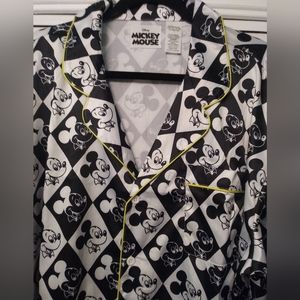 NWT Disney Vault Collection Mickey Sleep Shirt XL